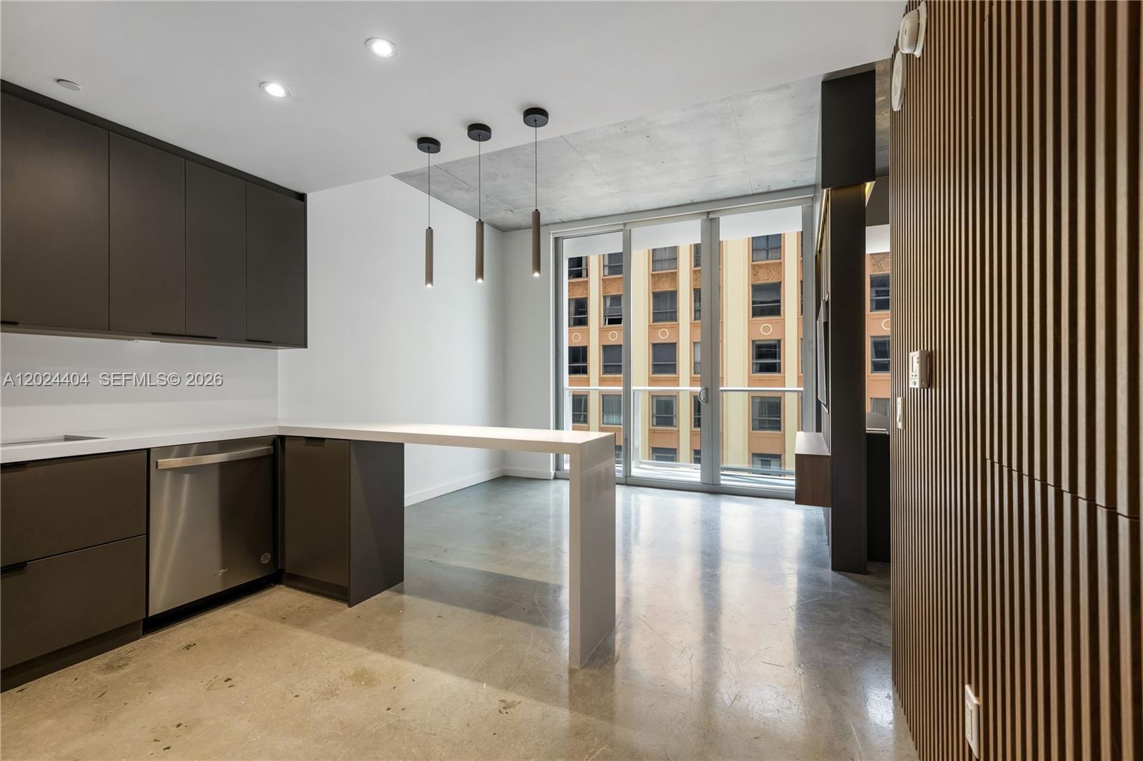 CENTRO CONDO - Residential