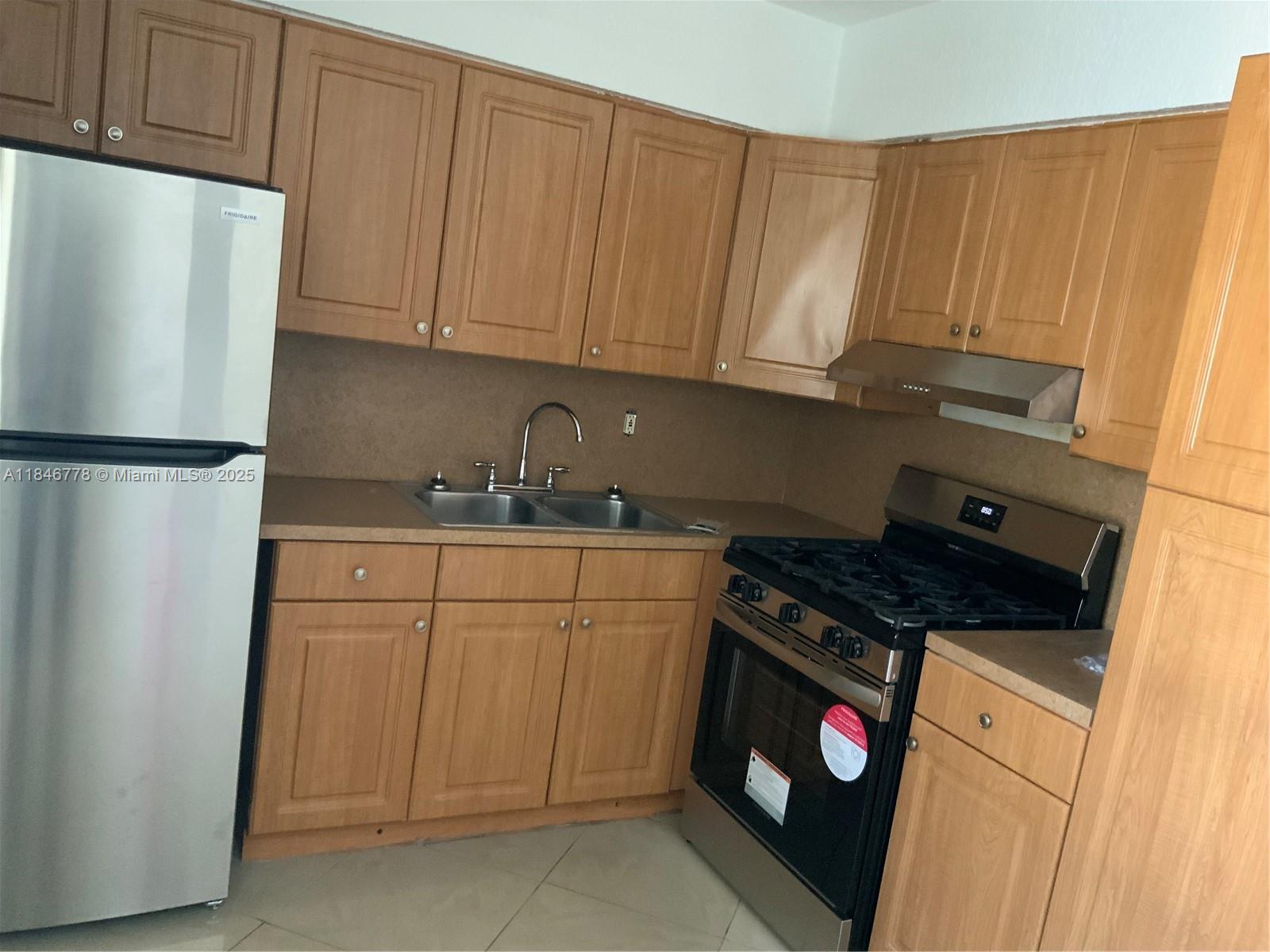 RO-LEN ACRES - Residential Income