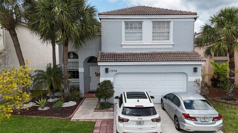 1374 NW 159th Ave Pembroke Pines FL 33028