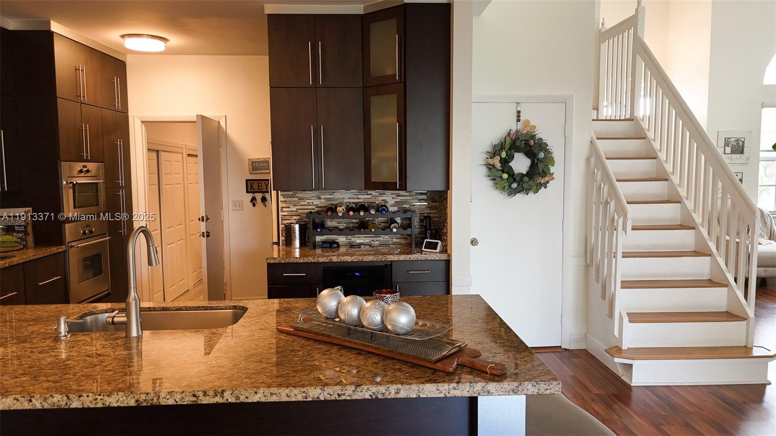 TOWNGATE - Residential Lease