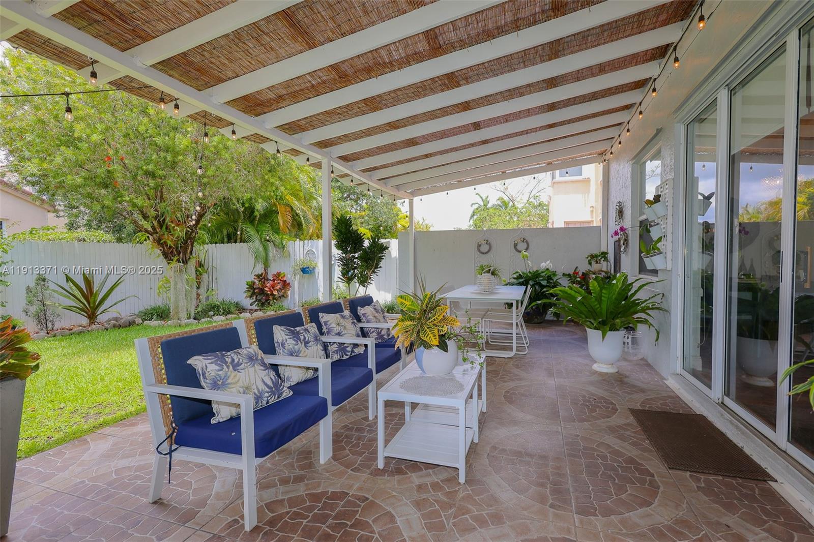 TOWNGATE - Residential Lease