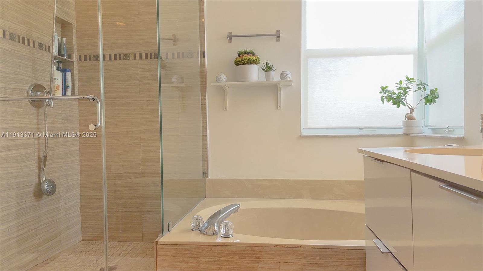 TOWNGATE - Residential Lease