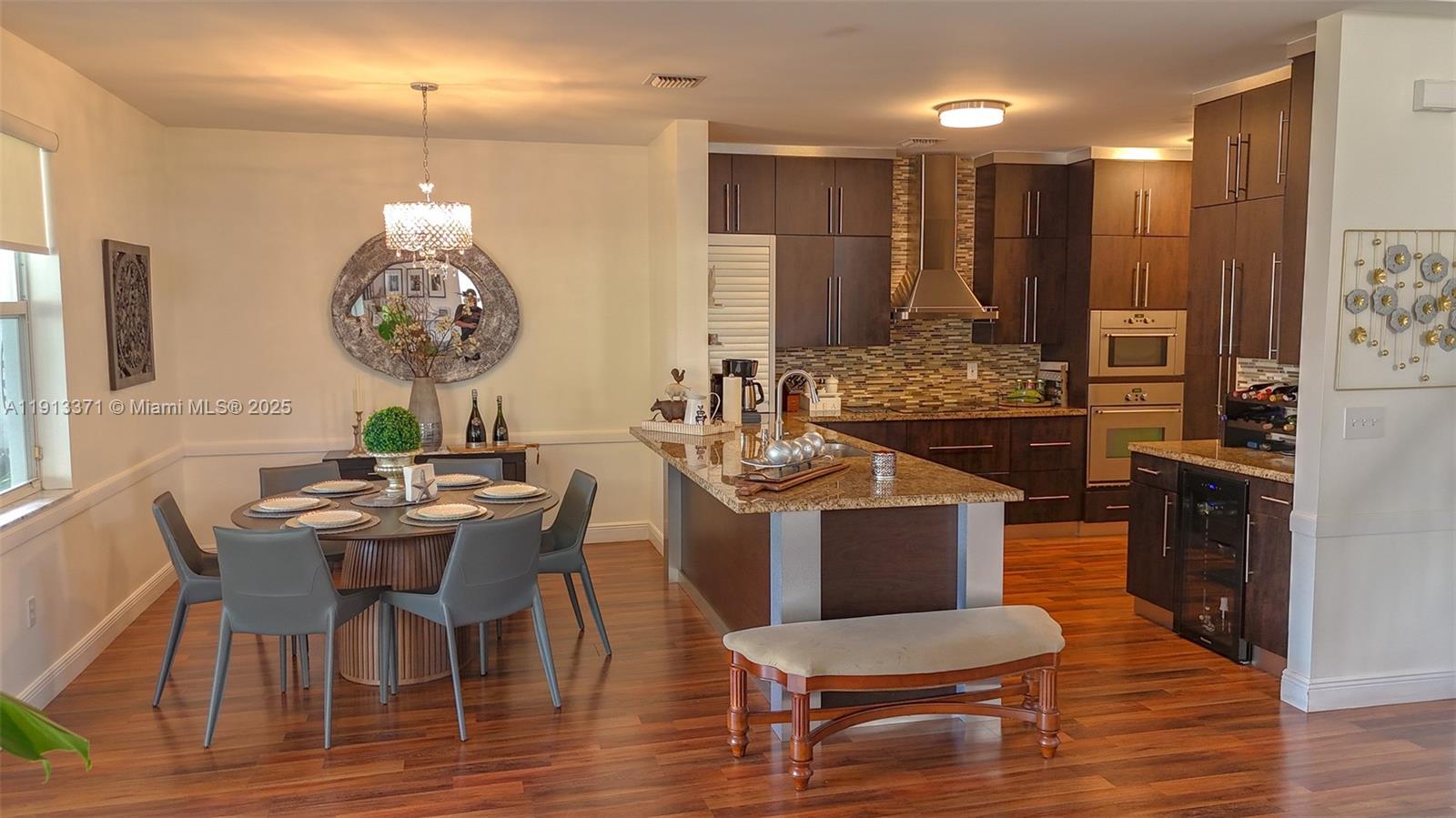 TOWNGATE - Residential Lease