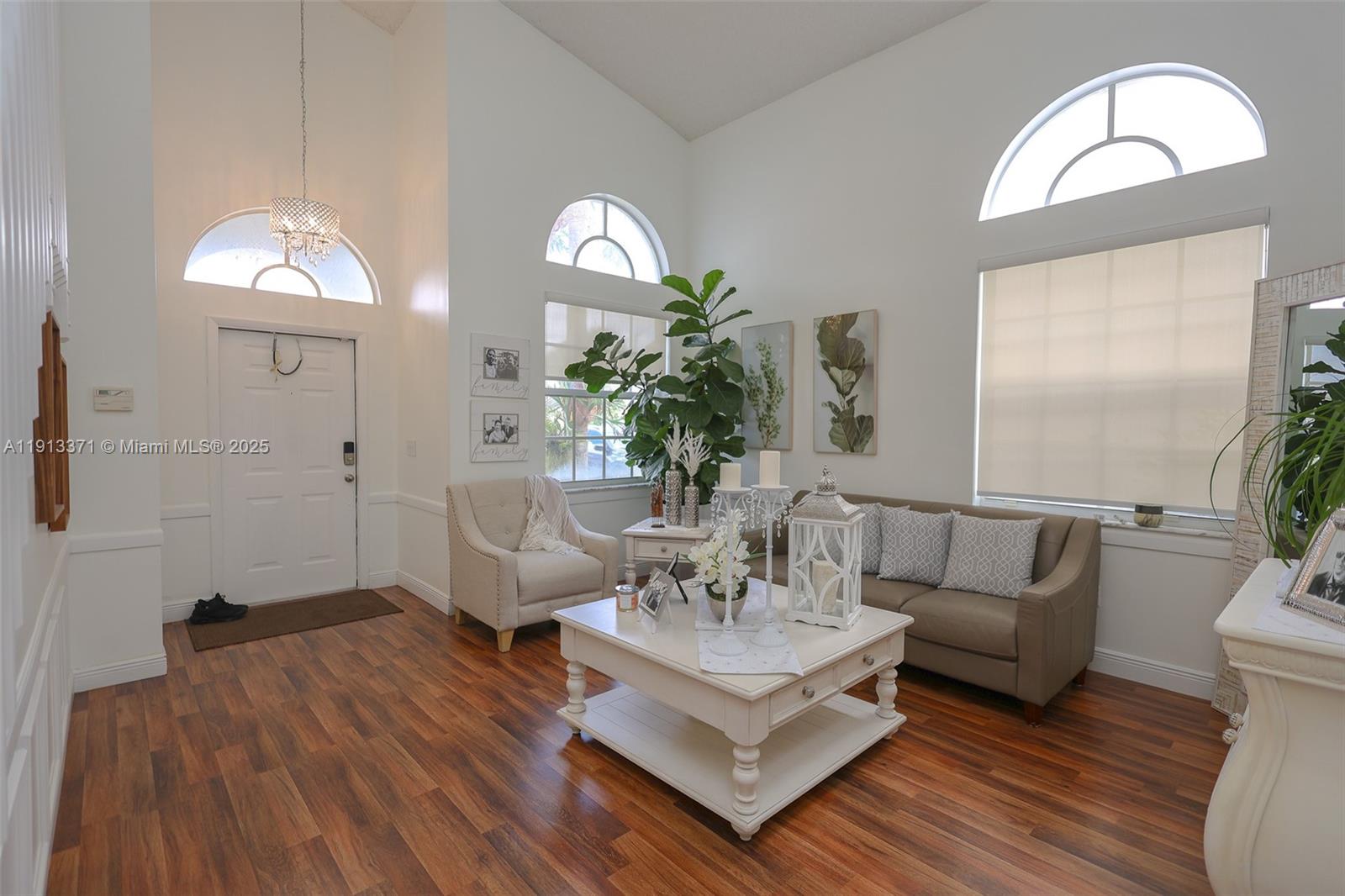 TOWNGATE - Residential Lease