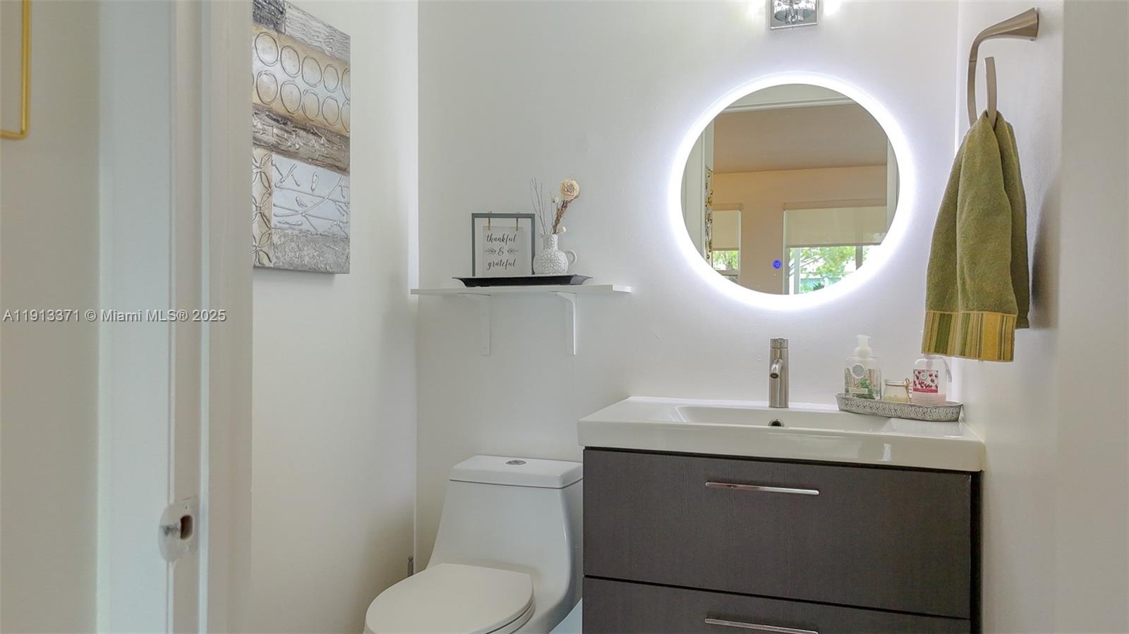 TOWNGATE - Residential Lease