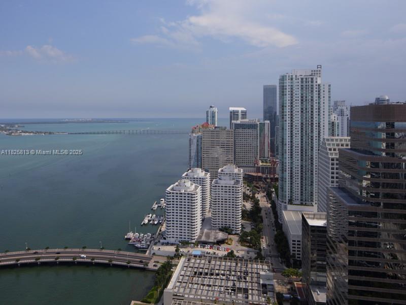 495 Brickell Ave 4205, Miami, FL, 33131/$995,000 1 495 Brickell Ave 4205
