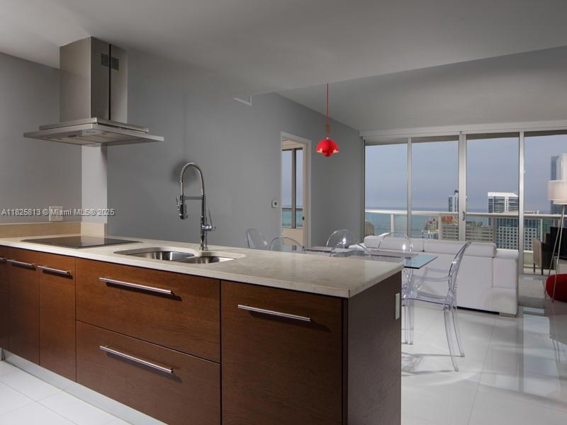 ICON BRICKELL NO TWO - Residential