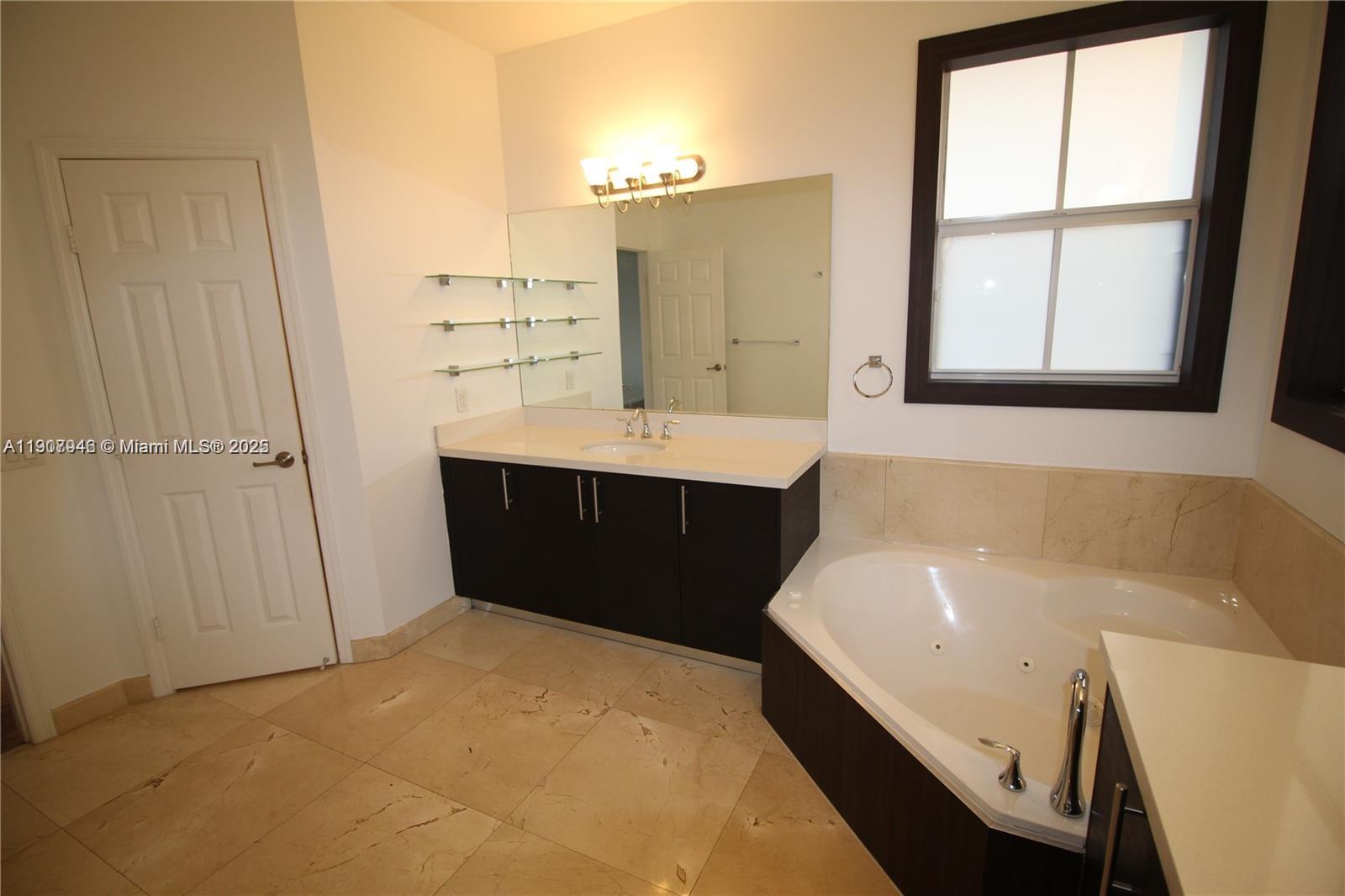 VINTAGE ESTATES - Residential Lease