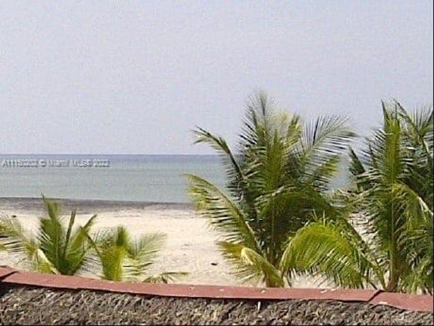 Hotel Resort located in Panama

Total de hectáreas : 13.00 (10,000 metros cuadrados en 1 Hectárea)
Conversión a SqFt : 1Hec = 107,639 Sqft
Total SqFt: 1,399,307

Precio por hectárea: $1,307,692.00 ( $130.76 X metro cuadrado)
Precio por pie cuadrado: $12.15