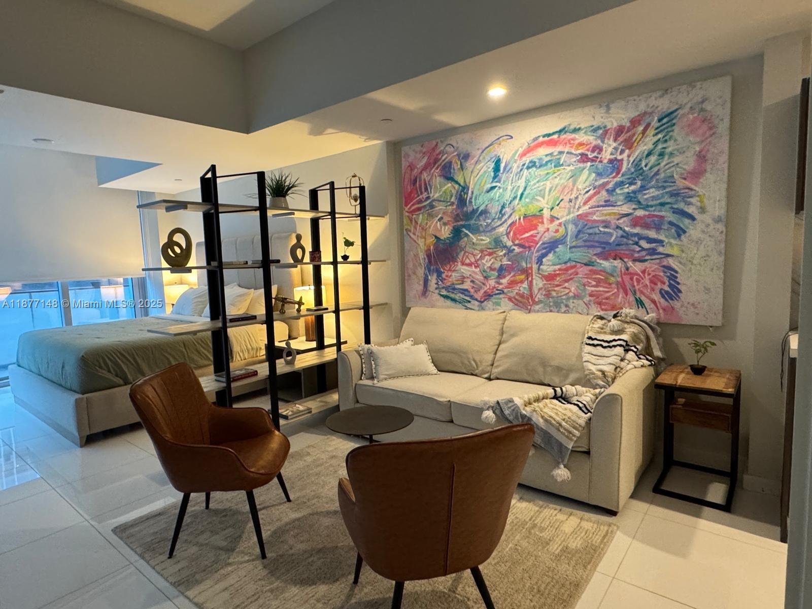 PARAMOUNT MIAMI WORLDCENTE - Residential