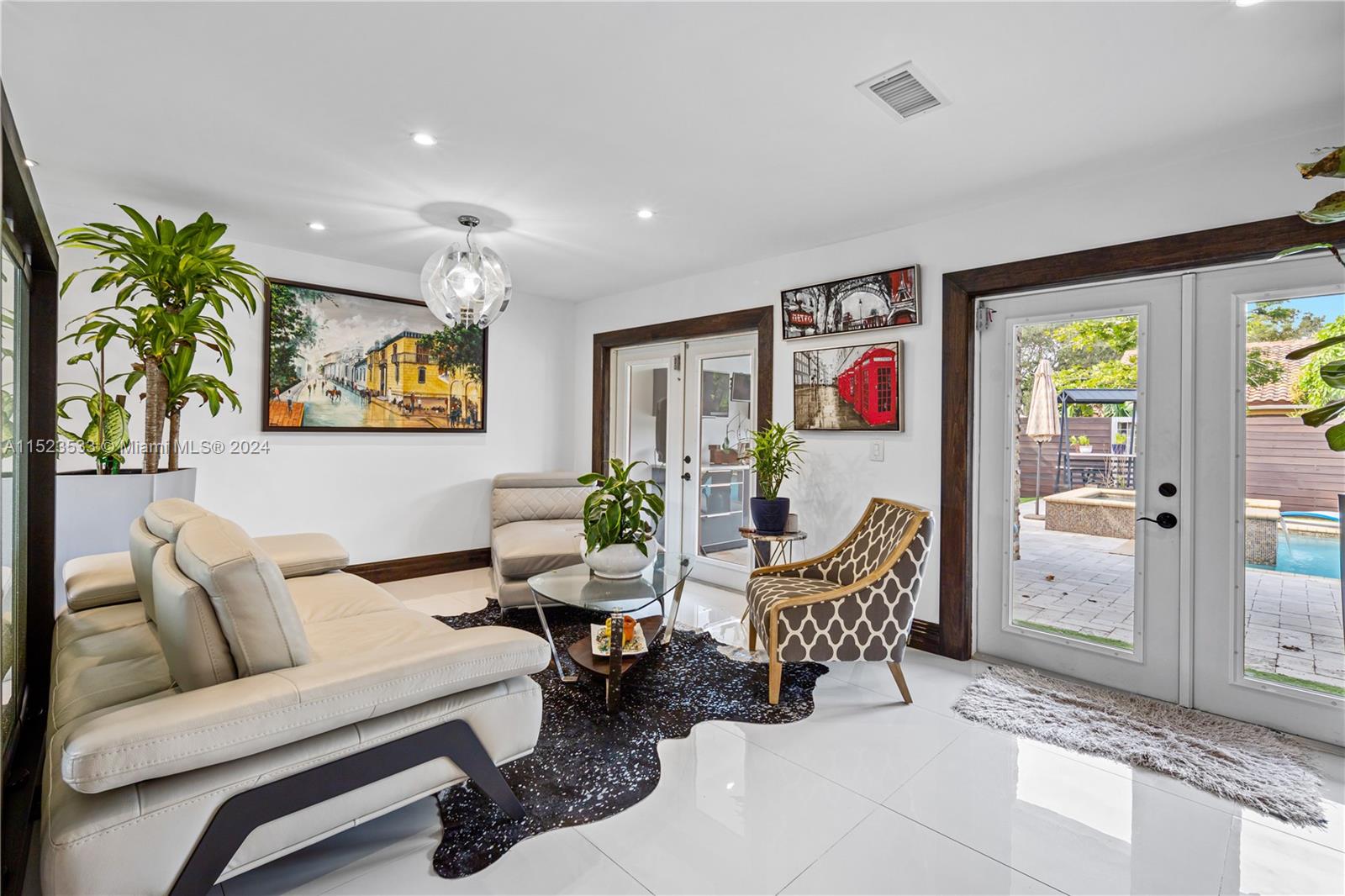 CINNAMON PLACE IV - Residential