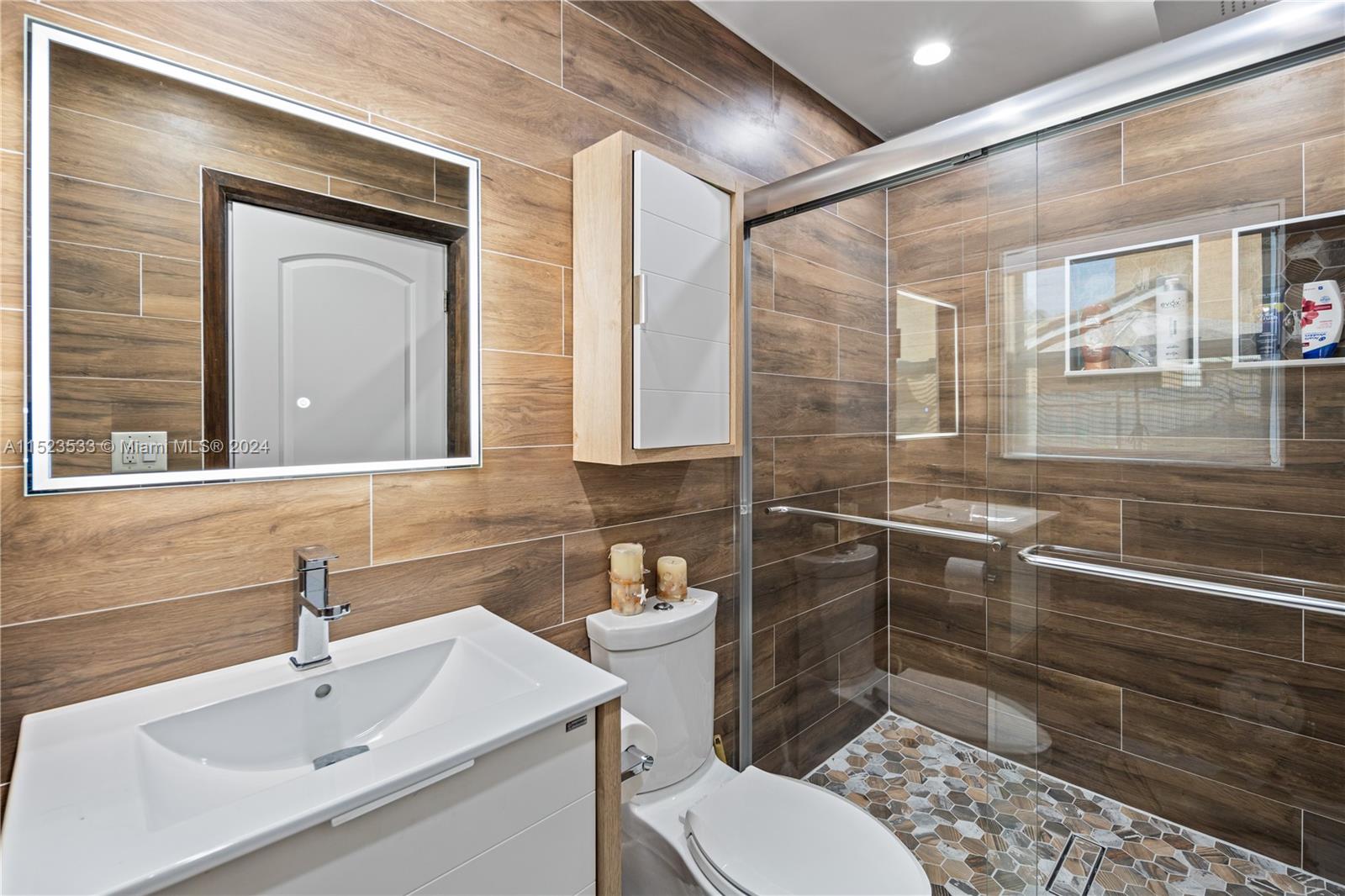 CINNAMON PLACE IV - Residential