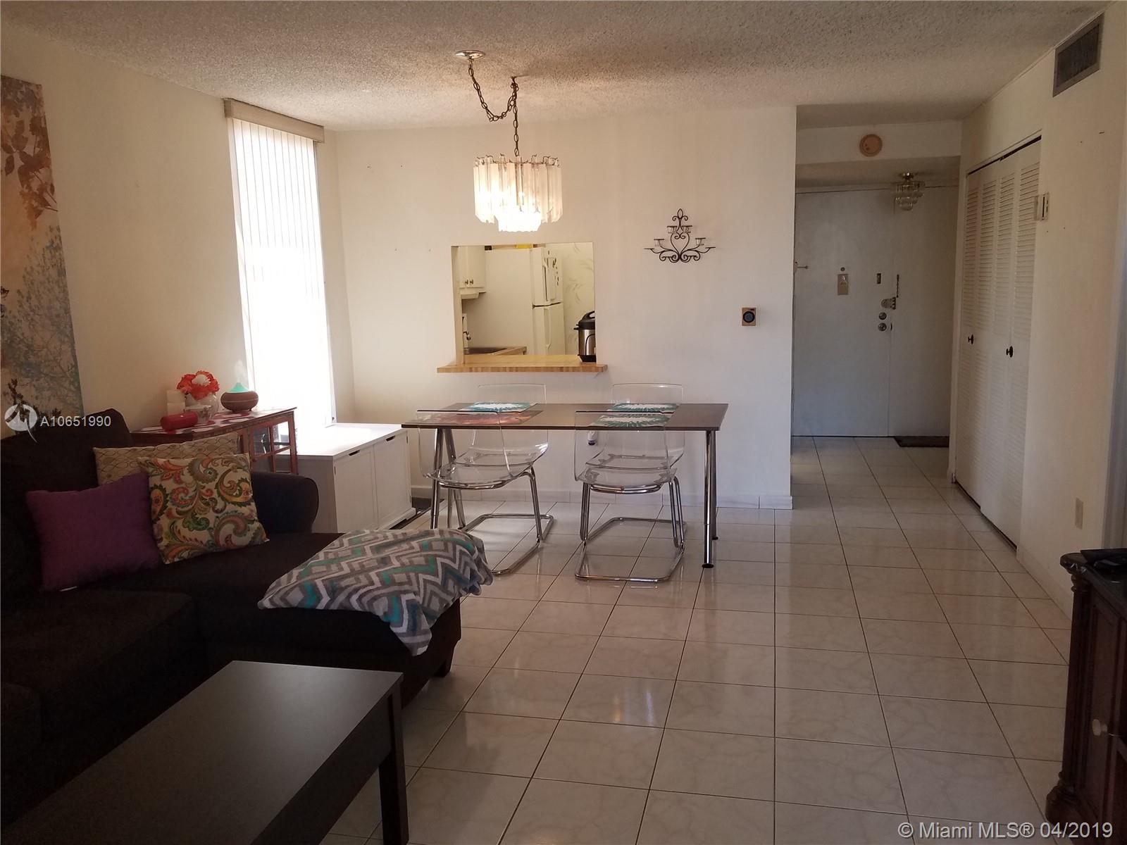 WINDWOOD CONDO - Residential