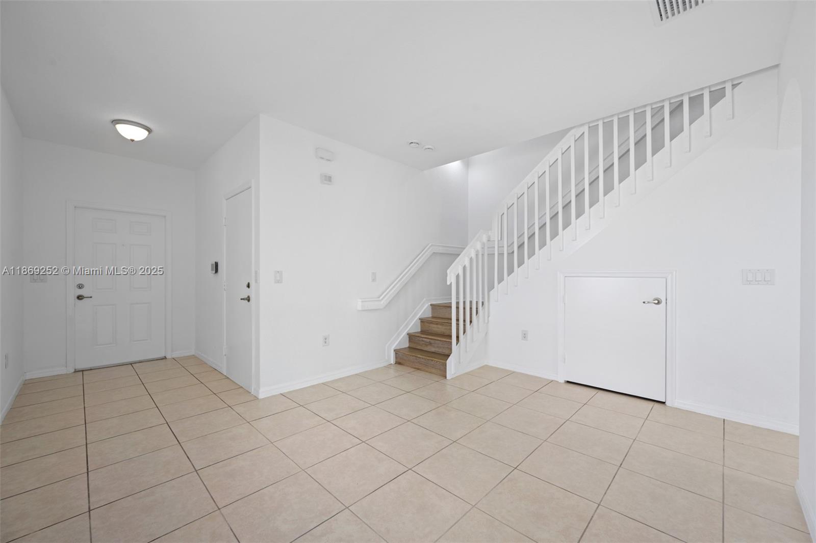 CAMBRIDGE PARK - Residential Lease