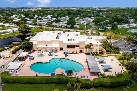 A home in Plantation