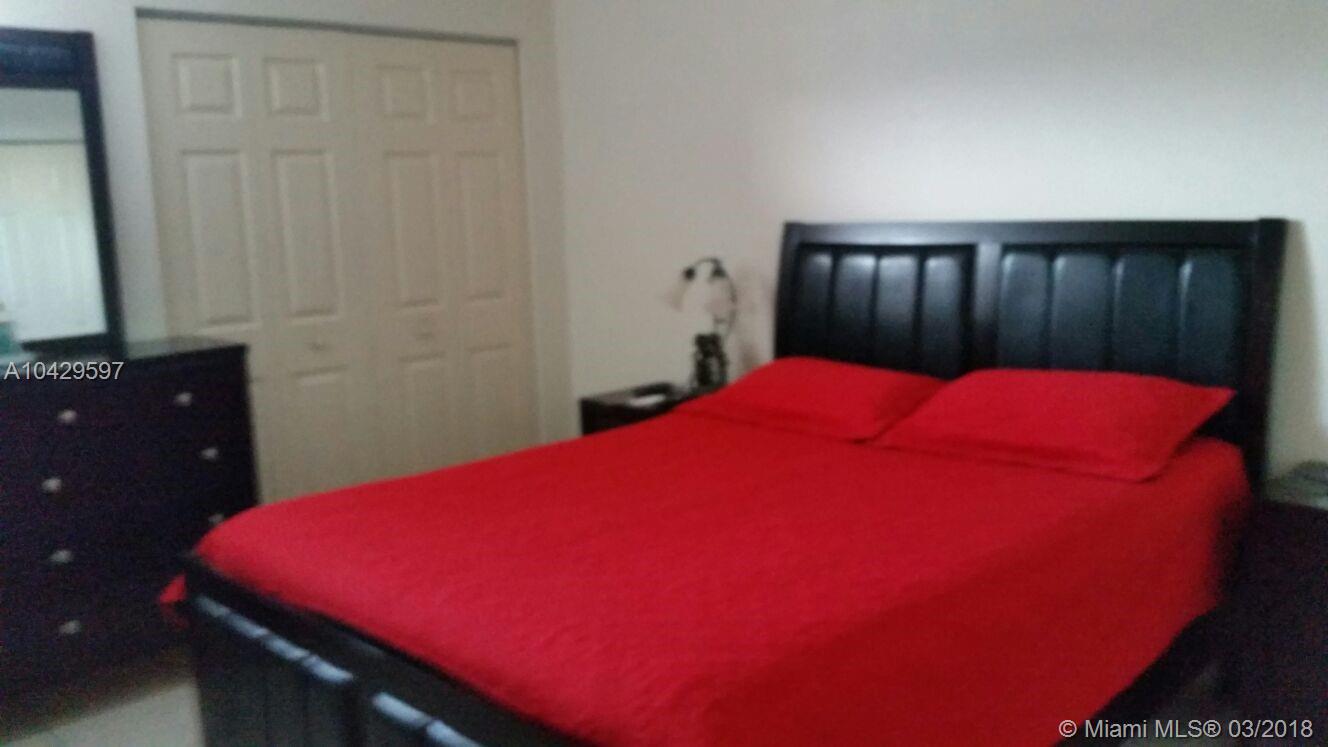 TWIN EXECUTIVE TOWERS CON - Residential Lease