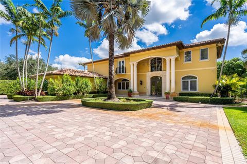 A home in Pinecrest