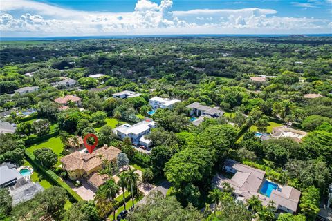 A home in Pinecrest