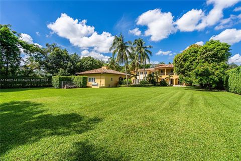 A home in Pinecrest