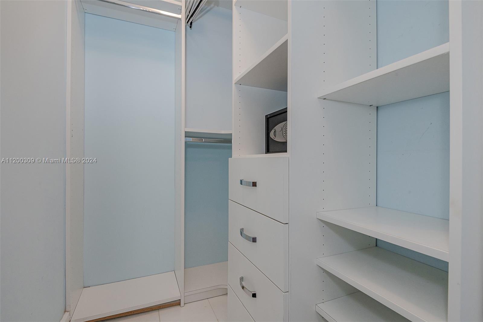 RONEY PALACE CONDO - Residential Lease