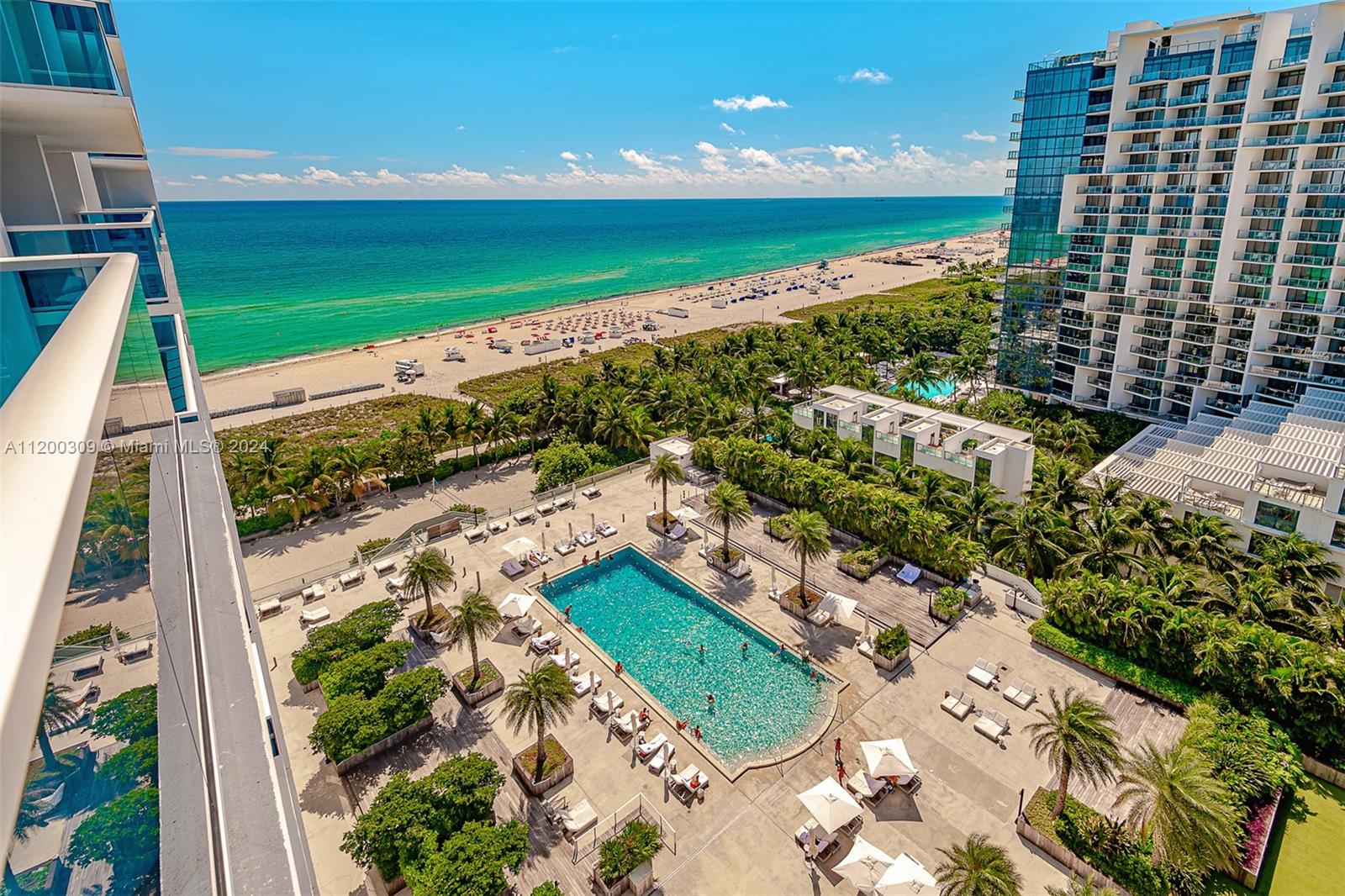 RONEY PALACE CONDO - Residential Lease