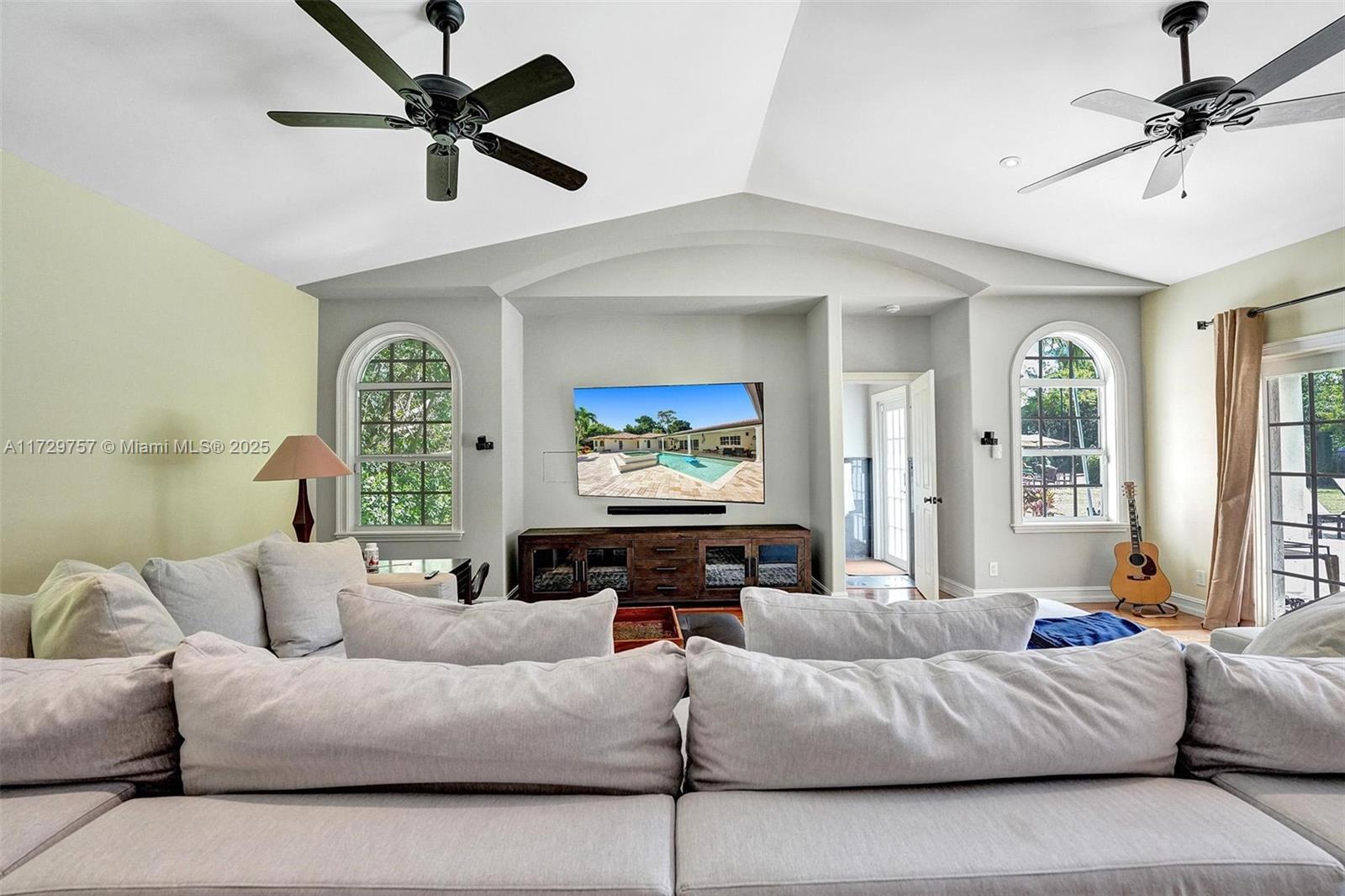 TAMARRON - Residential Lease