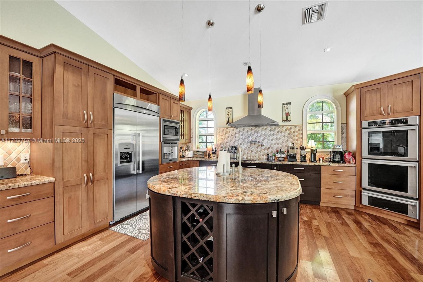 TAMARRON - Residential Lease