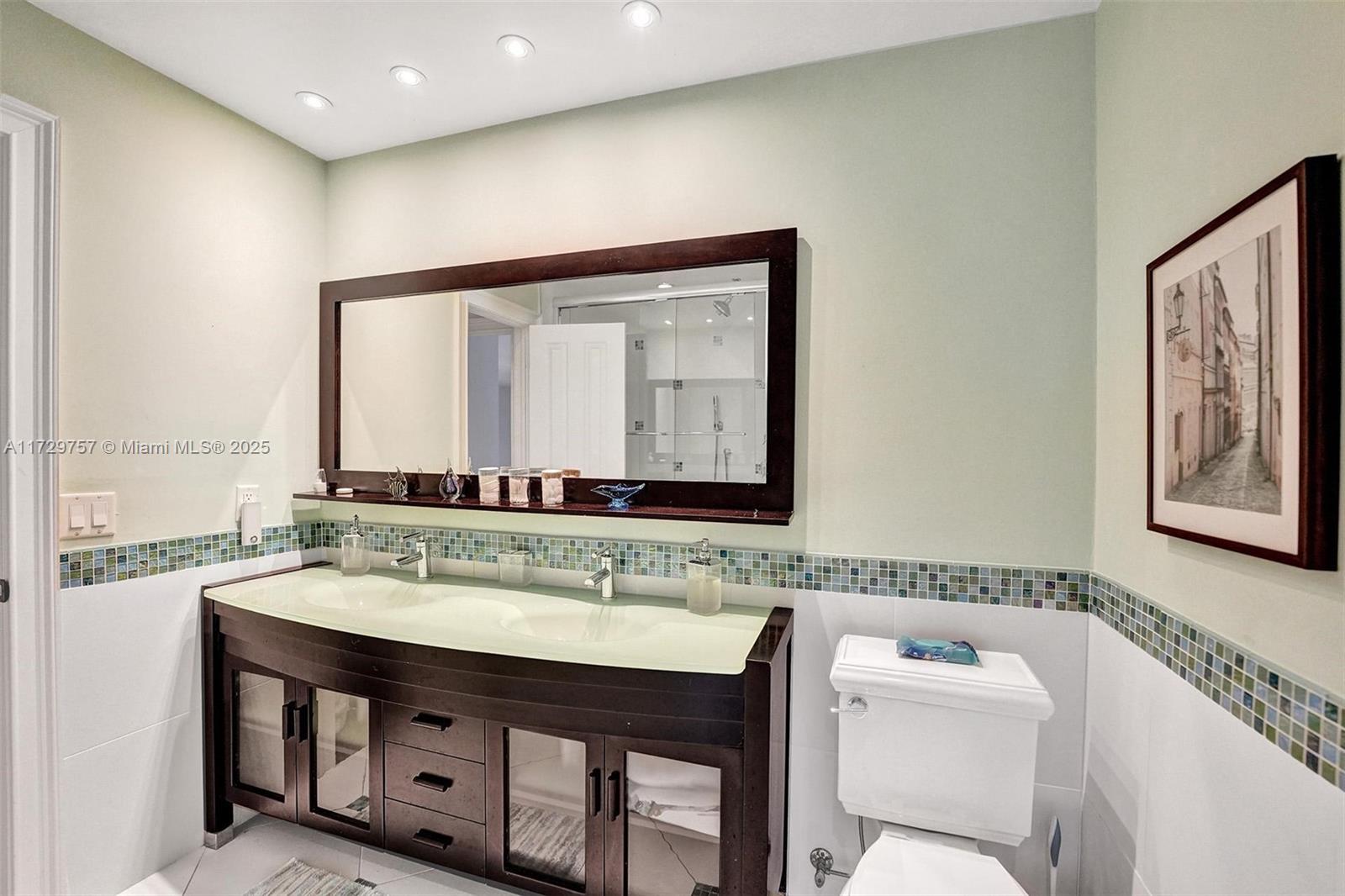 TAMARRON - Residential Lease