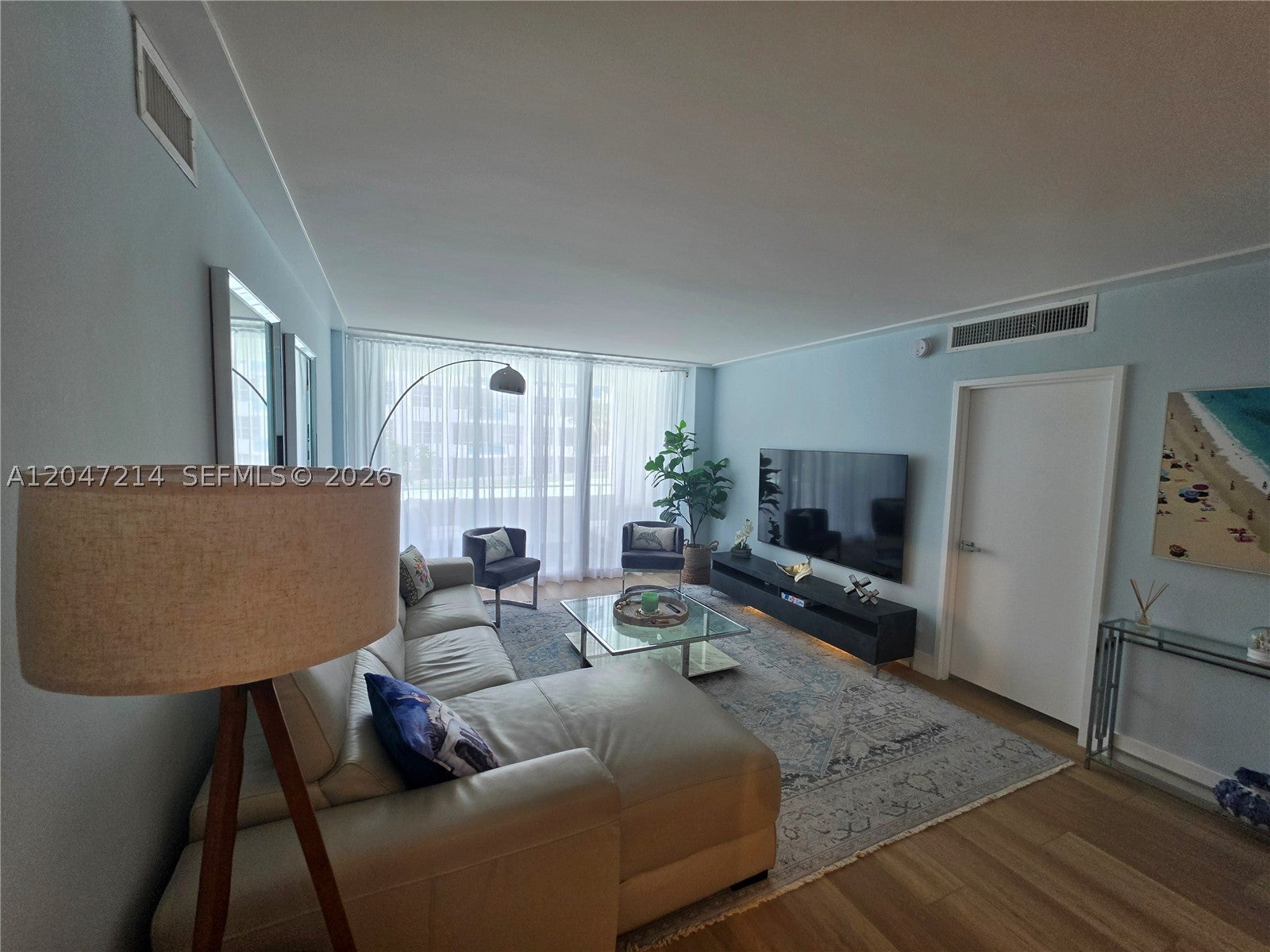 5151 Collins Ave 429