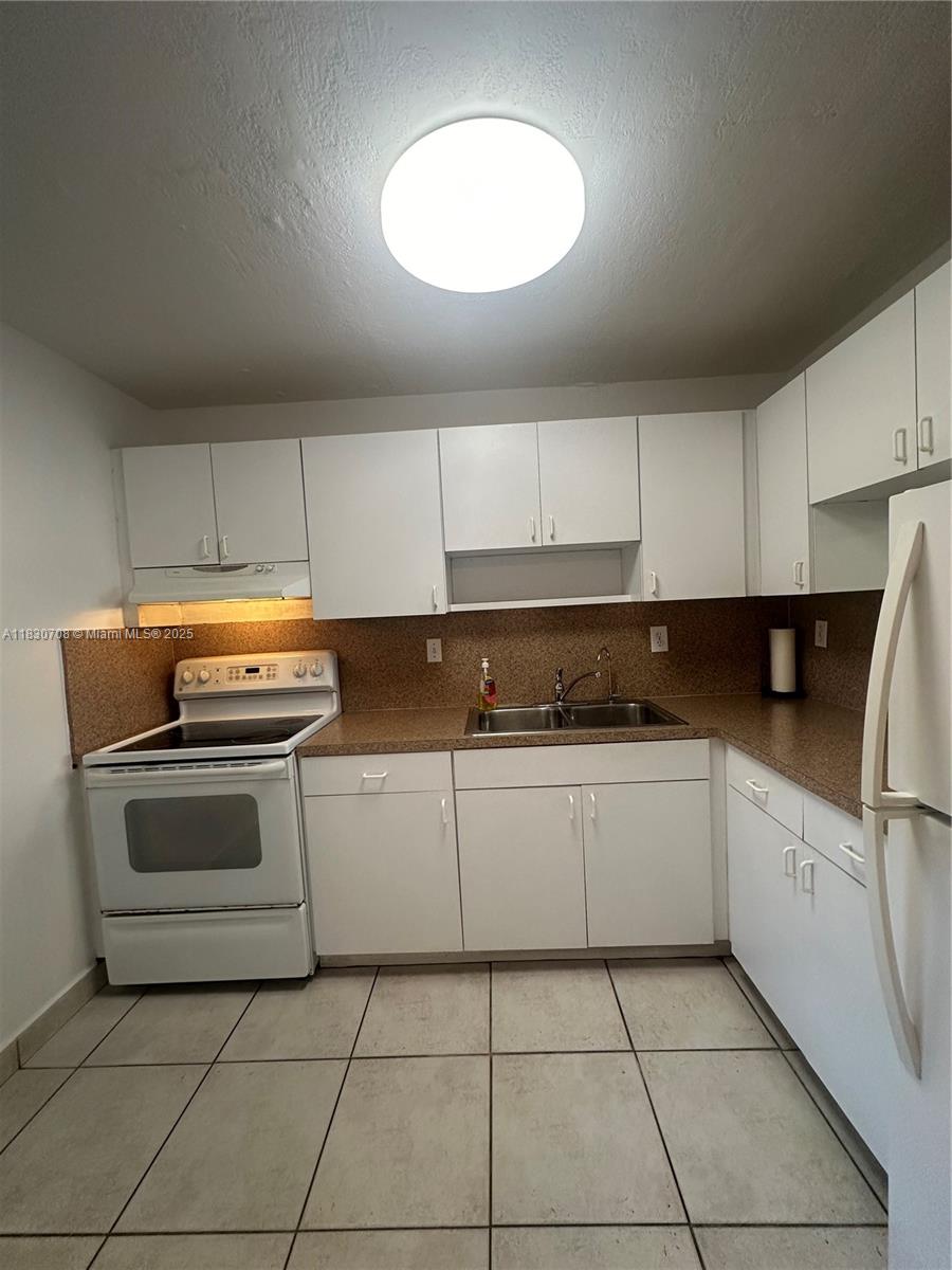 1855 W 60th St 210-C
