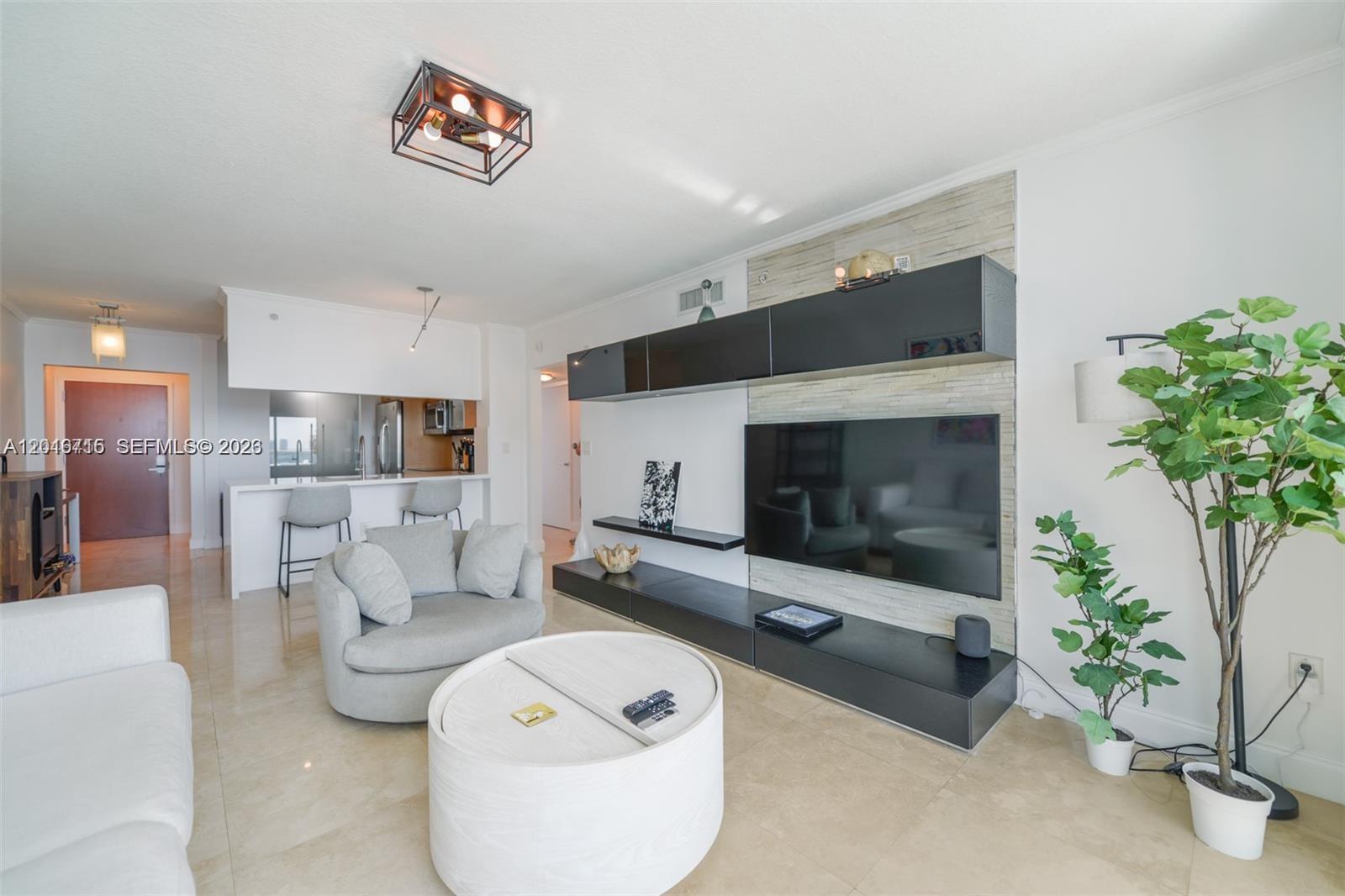 31 SE 5th St 3002