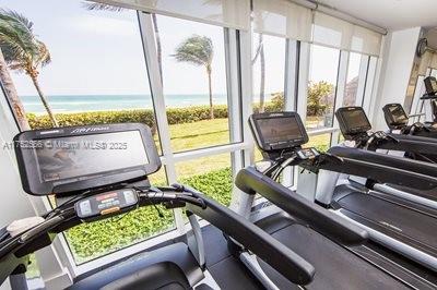 OCEANIA III CONDO - Residential