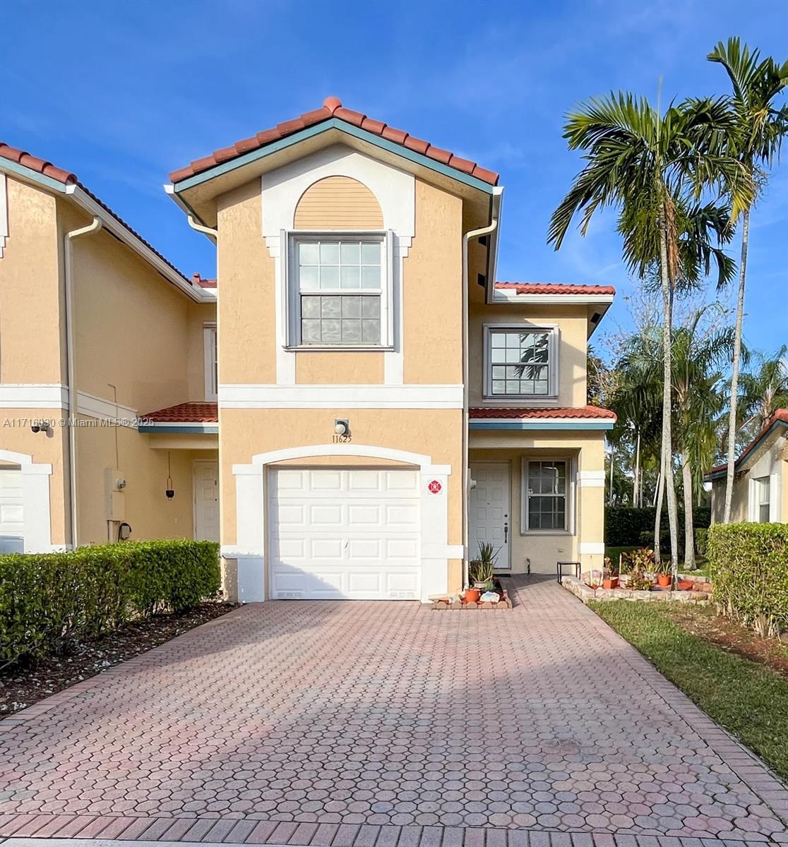 Photo 1 of 11625 Nw 47th Dr  , Coral Springs, Florida, $465,000, Web #: 11716030