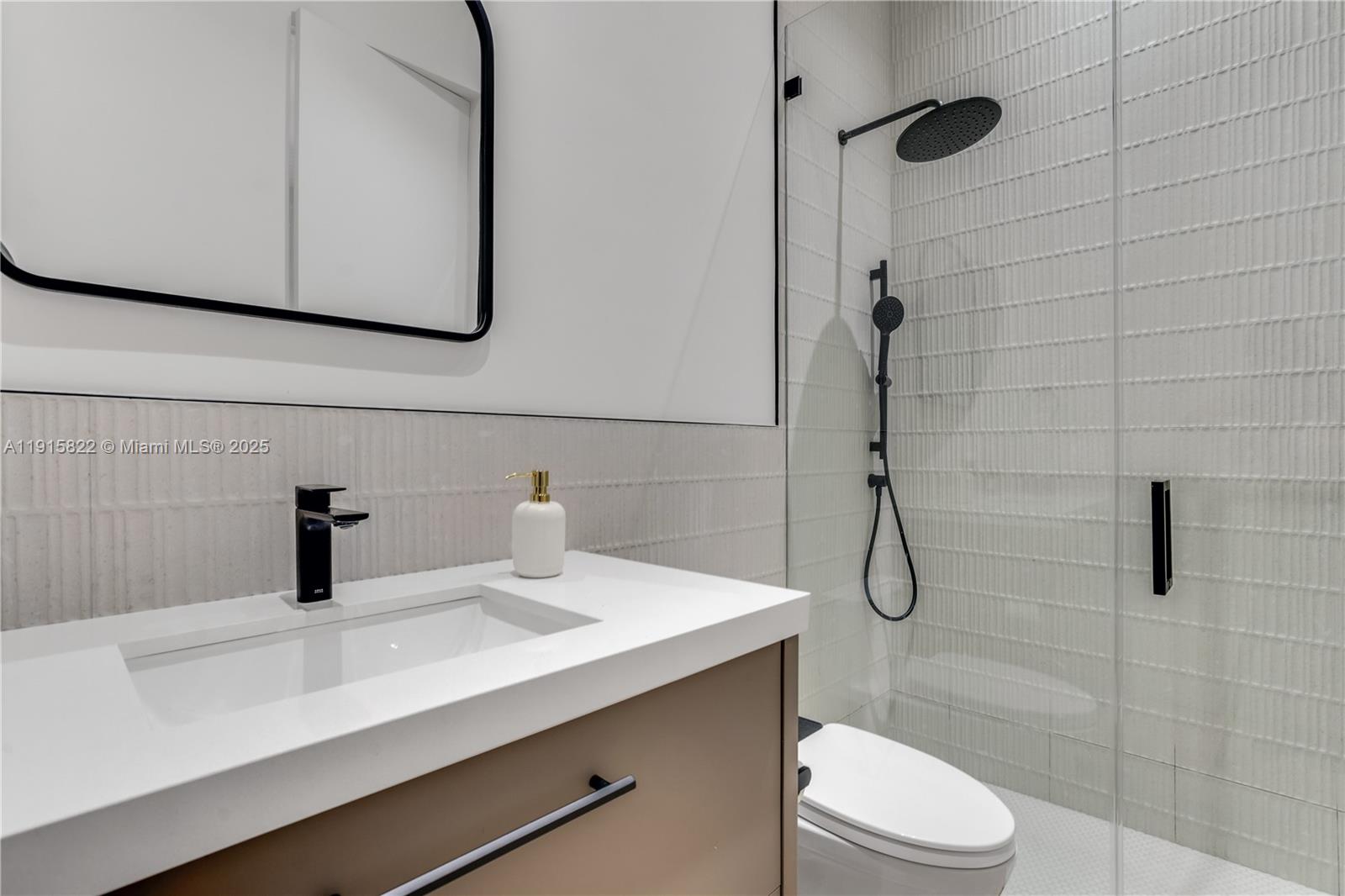 ALTOS DEL MAR NO 4 - Residential