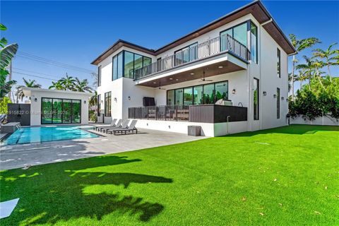 9045 Hawthorne Ave Surfside FL 33154