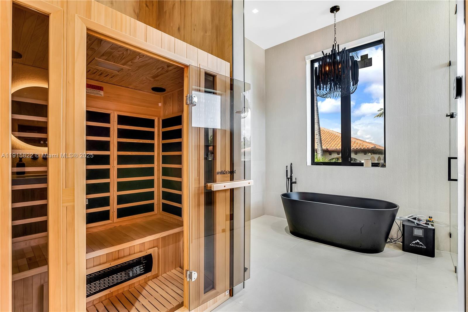 ALTOS DEL MAR NO 4 - Residential