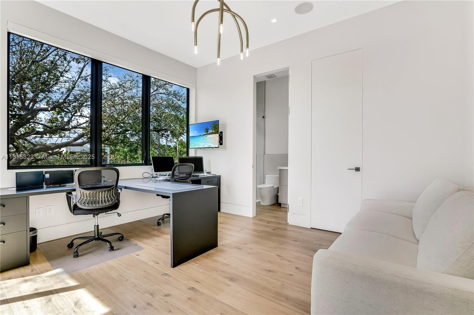 ALTOS DEL MAR NO 4 - Residential