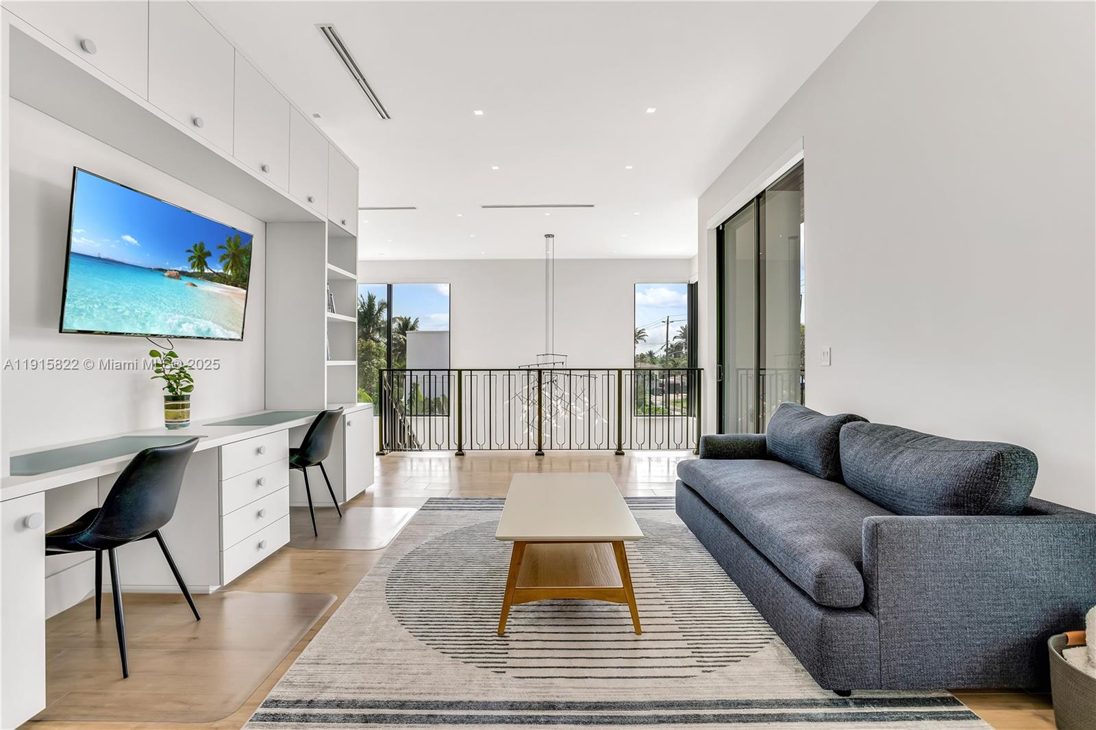 ALTOS DEL MAR NO 4 - Residential