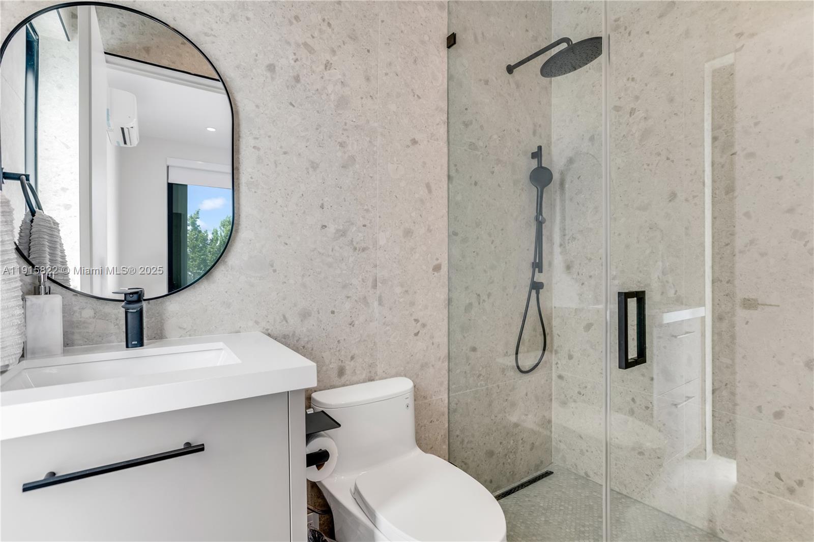 ALTOS DEL MAR NO 4 - Residential