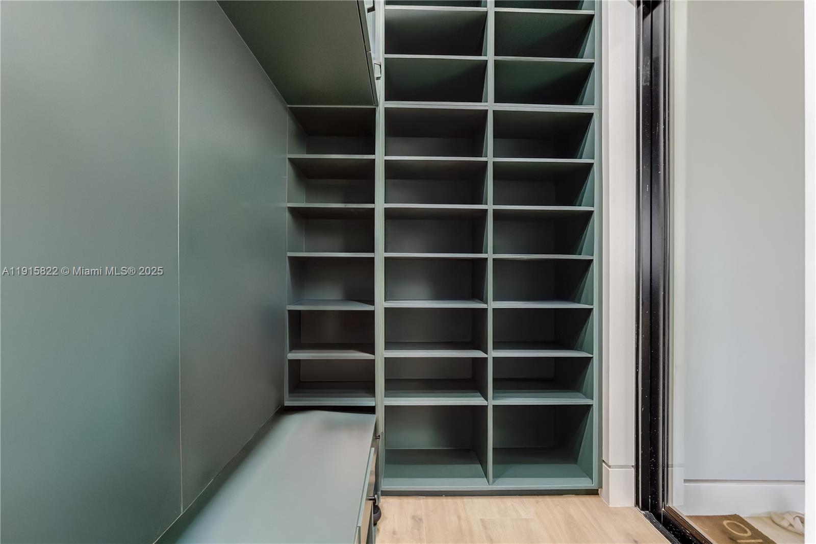 ALTOS DEL MAR NO 4 - Residential