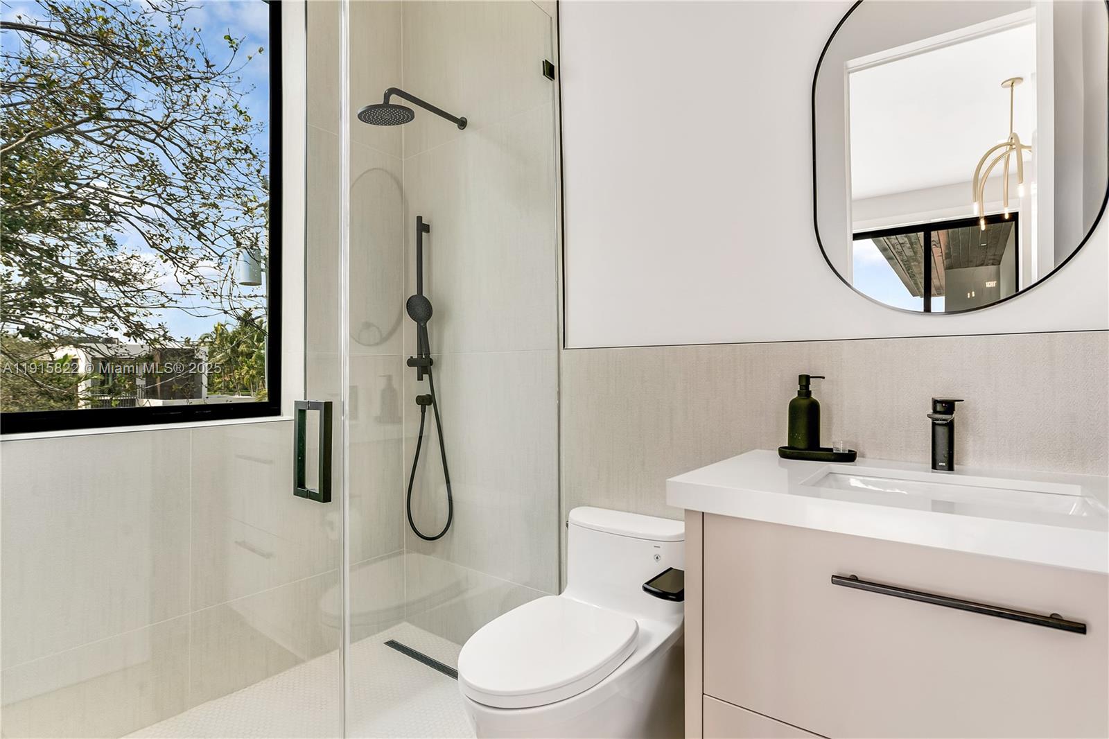 ALTOS DEL MAR NO 4 - Residential