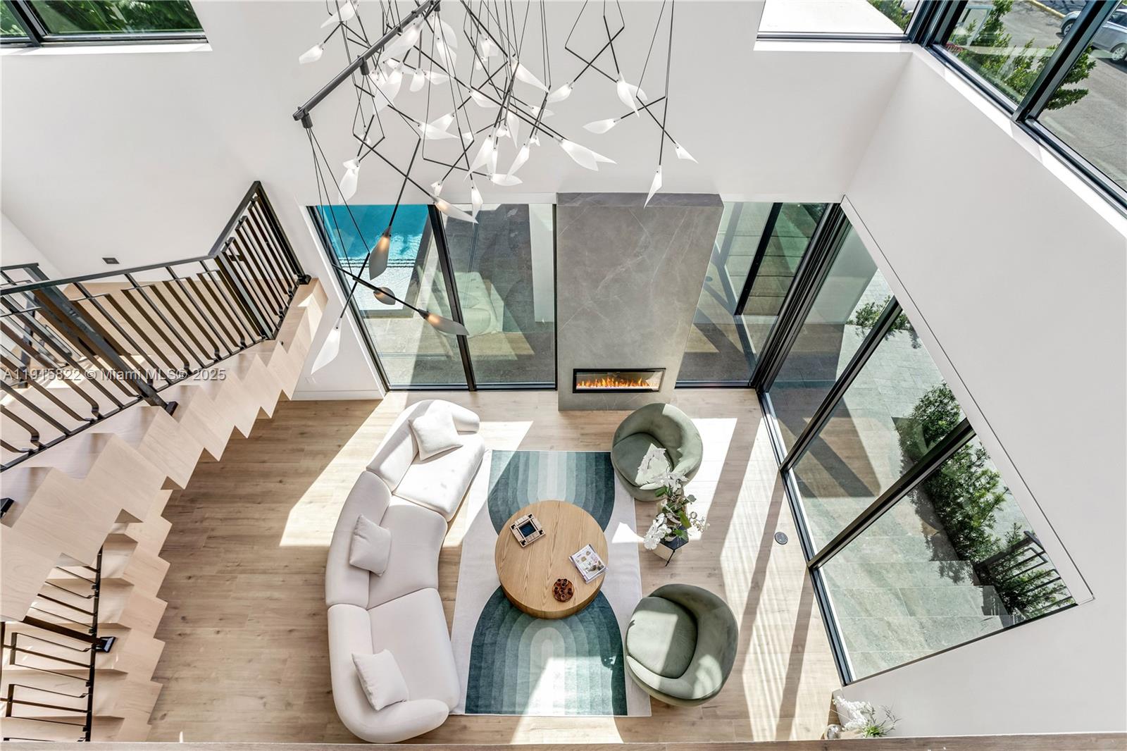 ALTOS DEL MAR NO 4 - Residential