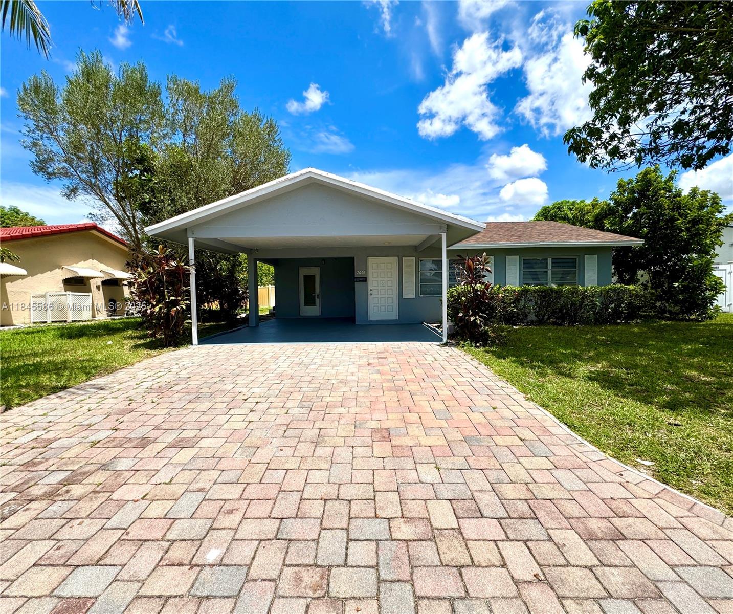 Your Perfect Place to Call Home. Located in a quiet, all-ages community in lovely community in Tamarac, this home offers comfort, convenience, and one of the lowest HOA fees in the area.This beautifully maintained and upgraded 3-bedroom, 2-bathroom home is move-in ready! It features a new roof, new ceramic tile floors throughout, brand-new appliances, and a private en-suite bathroom in the primary bedroom. The kitchen is enhanced with granite countertops and elegant cabinetry.Enjoy the Florida/family room, a fully functional sprinkler system.
The low HOA includes access to a well-maintained community pool and clubhouse.Perfectly situated in a peaceful residential area near restaurants and shopping centers, this home offers a relaxed lifestyle with everything you need close by.
