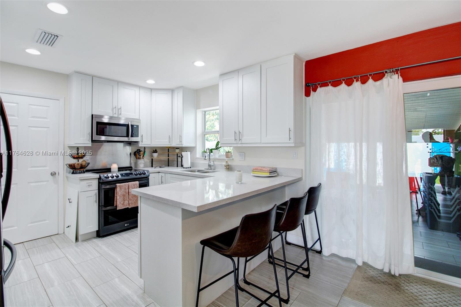 FAIRWAY ESTATES SEC FOUR - Residential