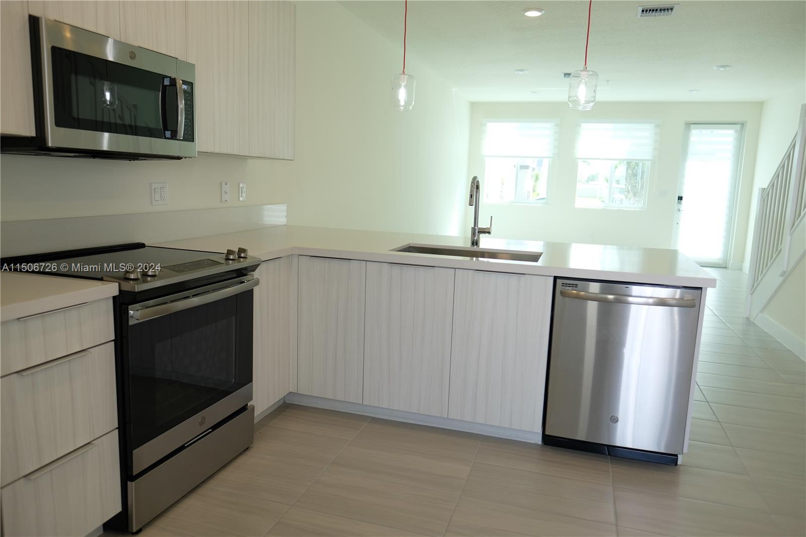LANDMARK AT DORAL CONDO N - Residential Lease