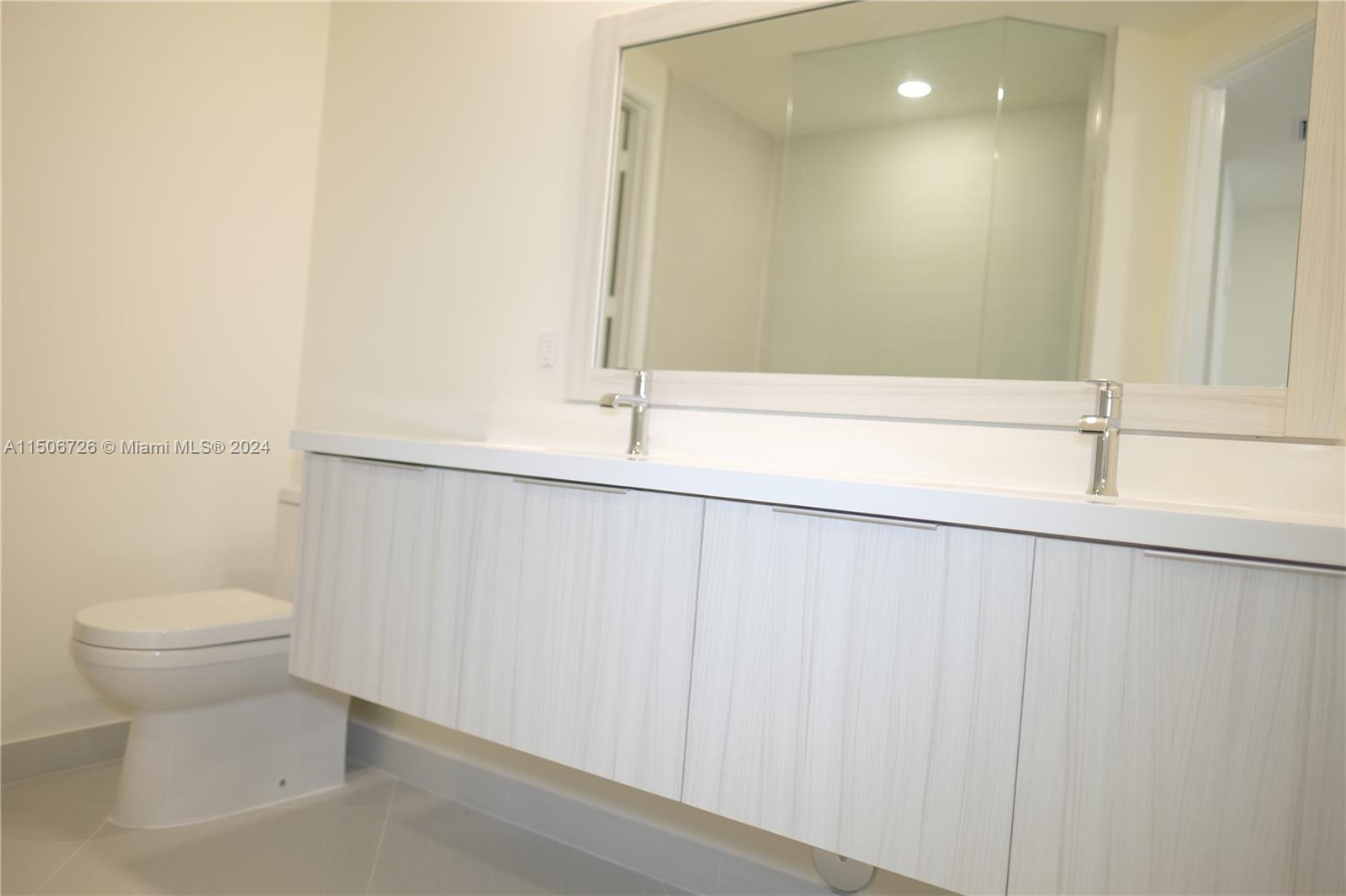 LANDMARK AT DORAL CONDO N - Residential Lease