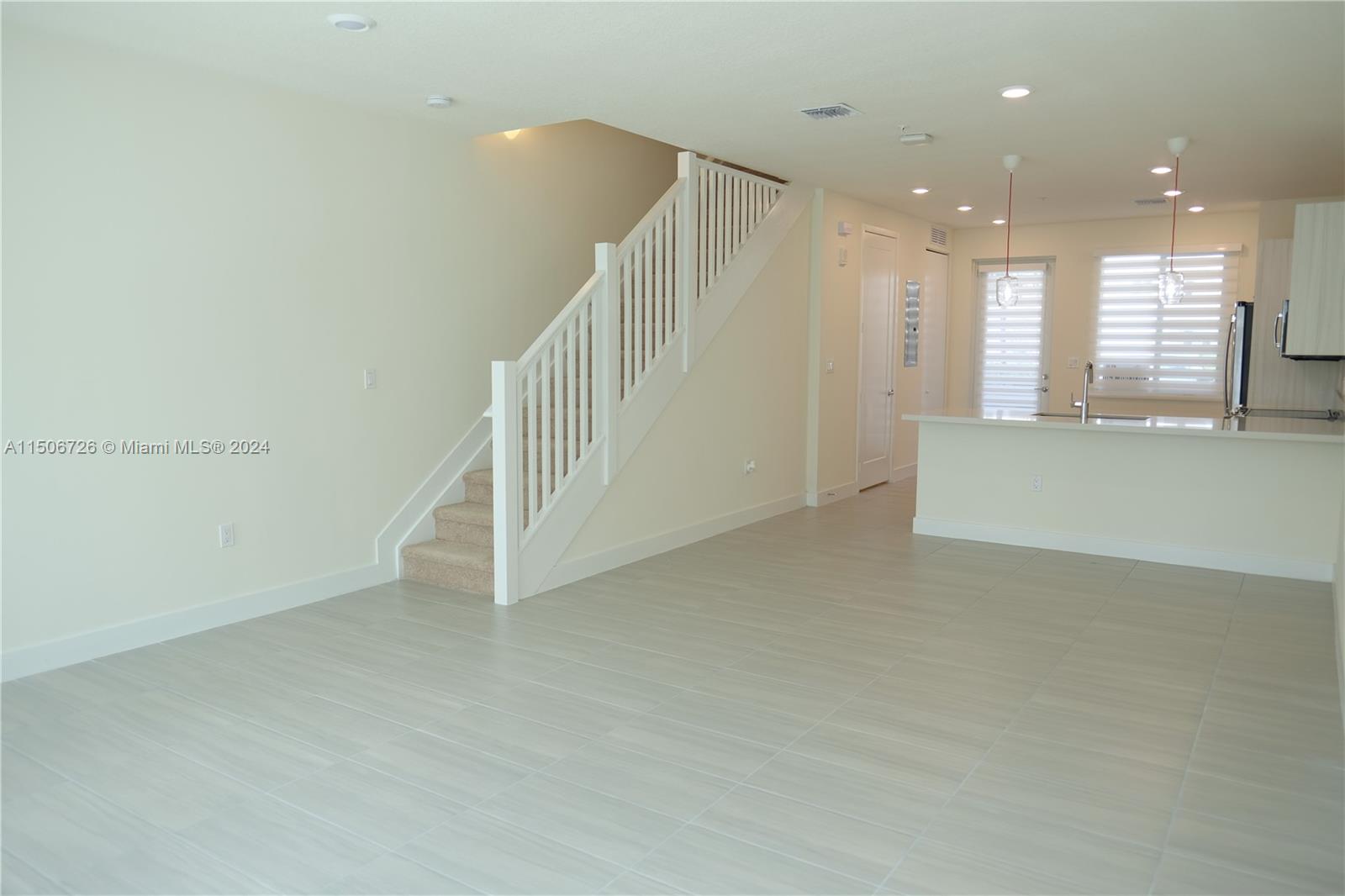 LANDMARK AT DORAL CONDO N - Residential Lease