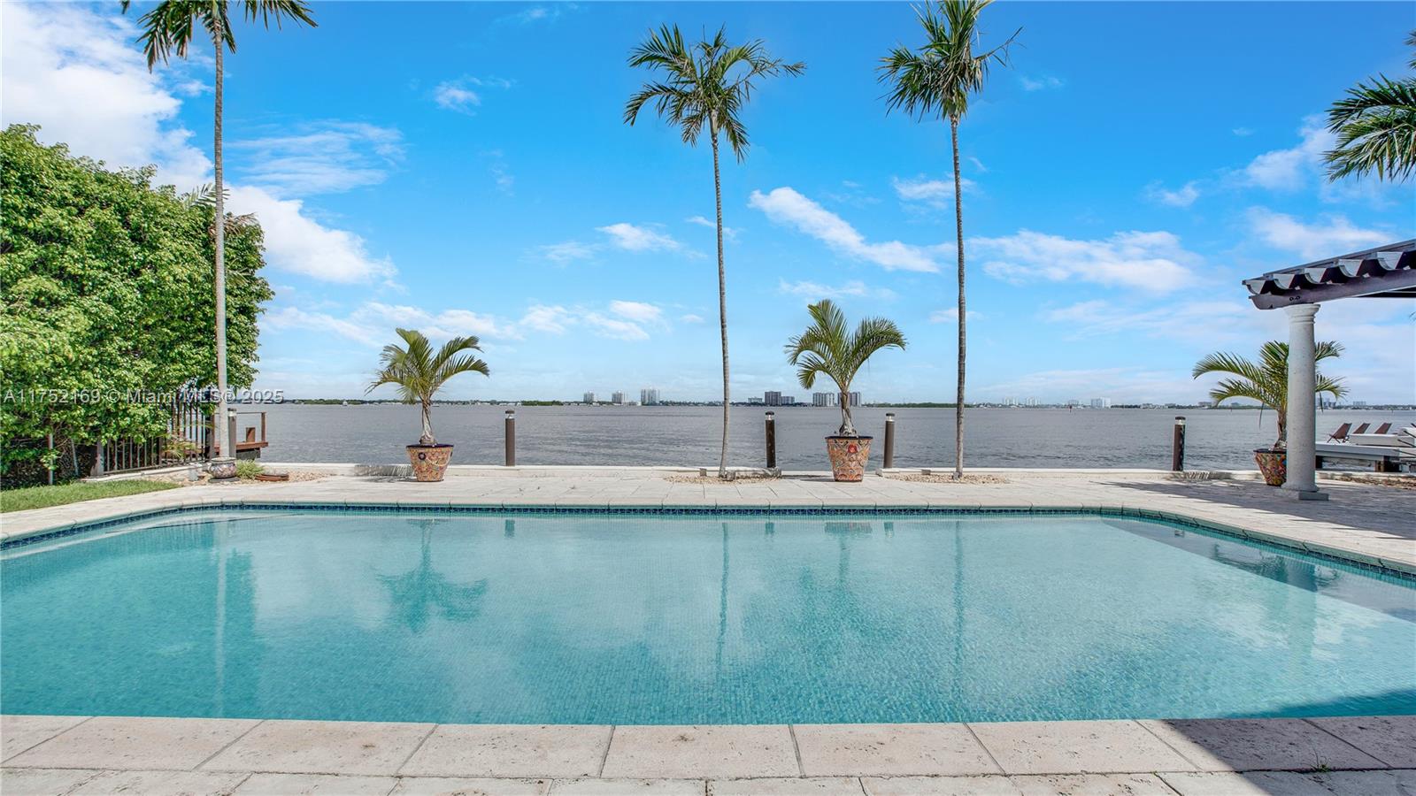 1031 N Shore Dr, Miami Beach, Miami-Dade County, Florida - 5 Bedrooms  
4 Bathrooms - 