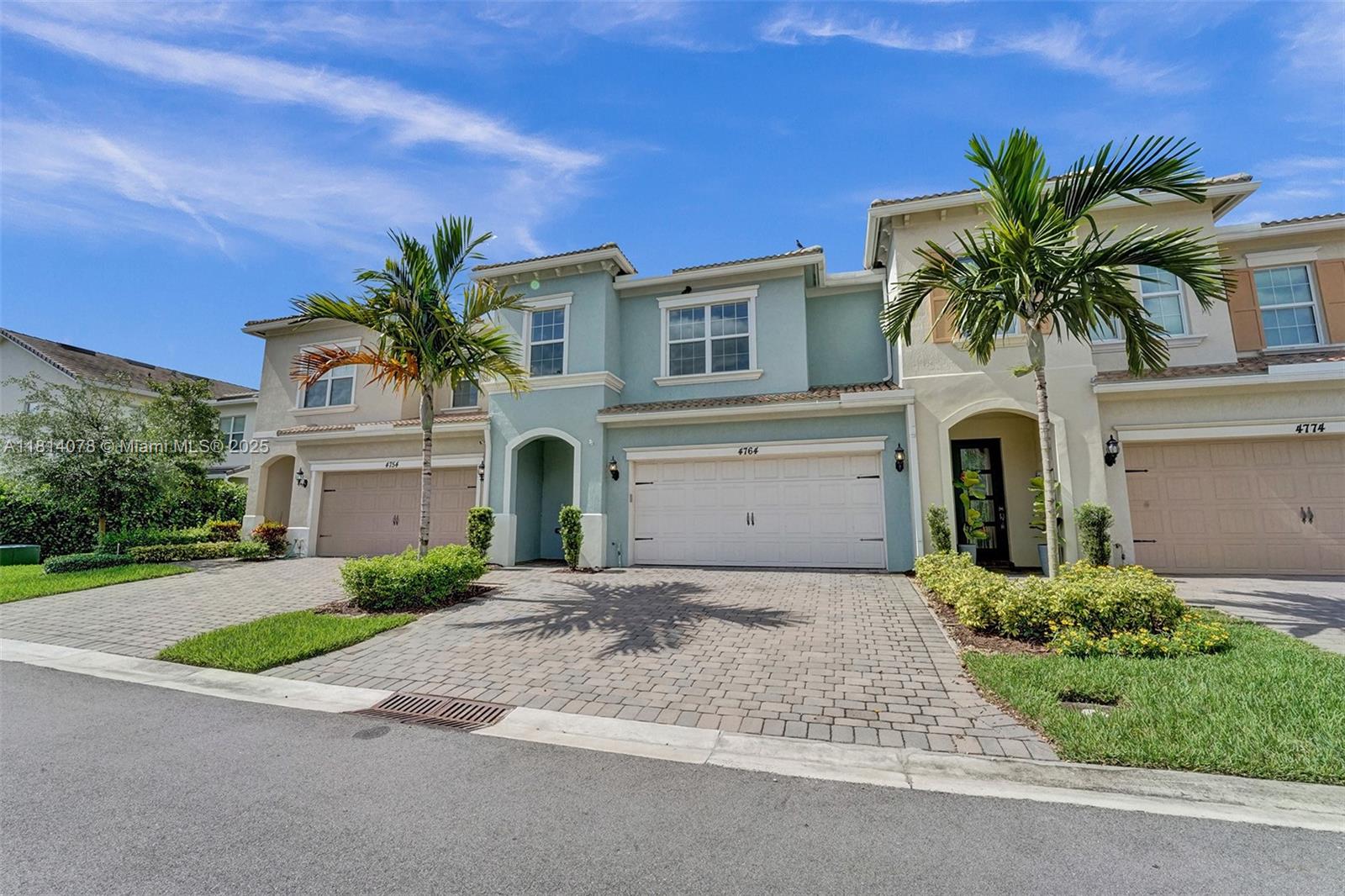 HILLCREST COUNTRY CLUB SO - Residential Lease