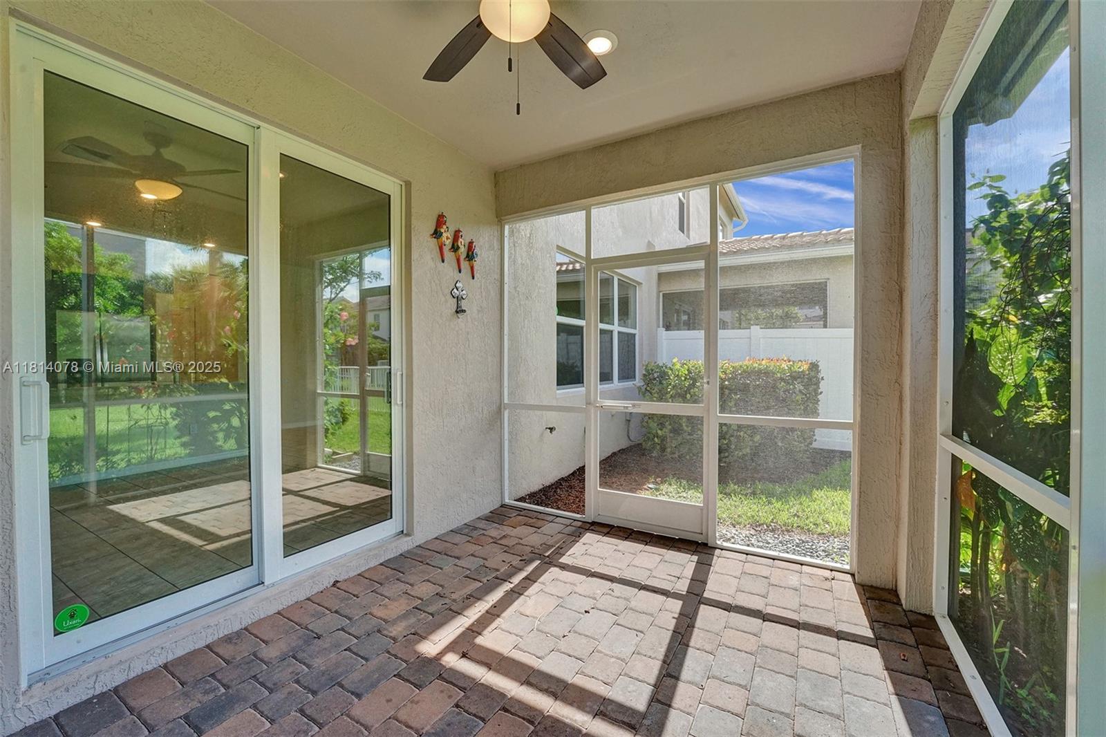 HILLCREST COUNTRY CLUB SO - Residential Lease